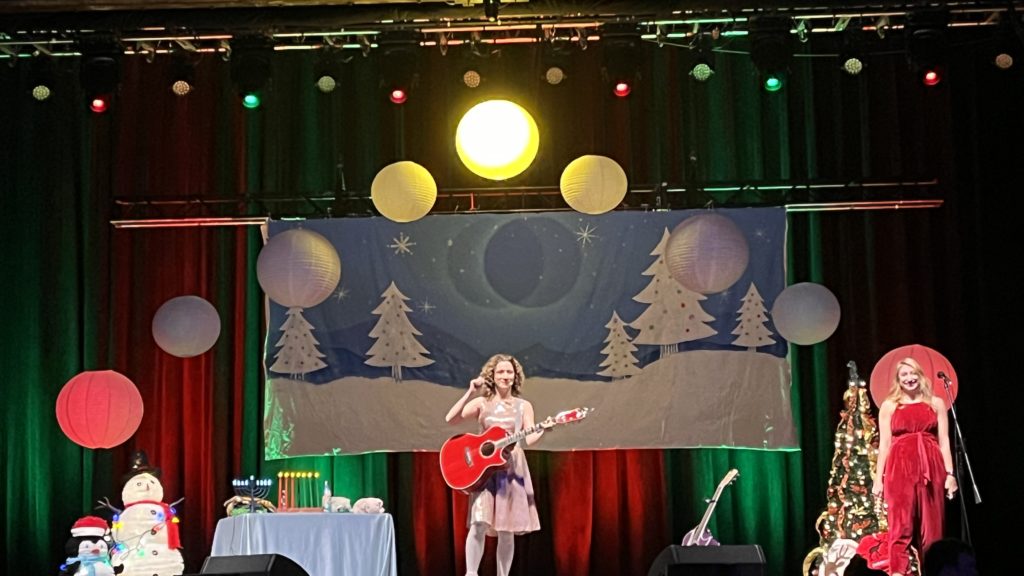 Laurie Berkner in concert