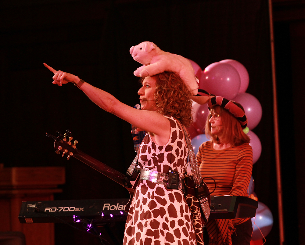 Laurie Berkner live on tour